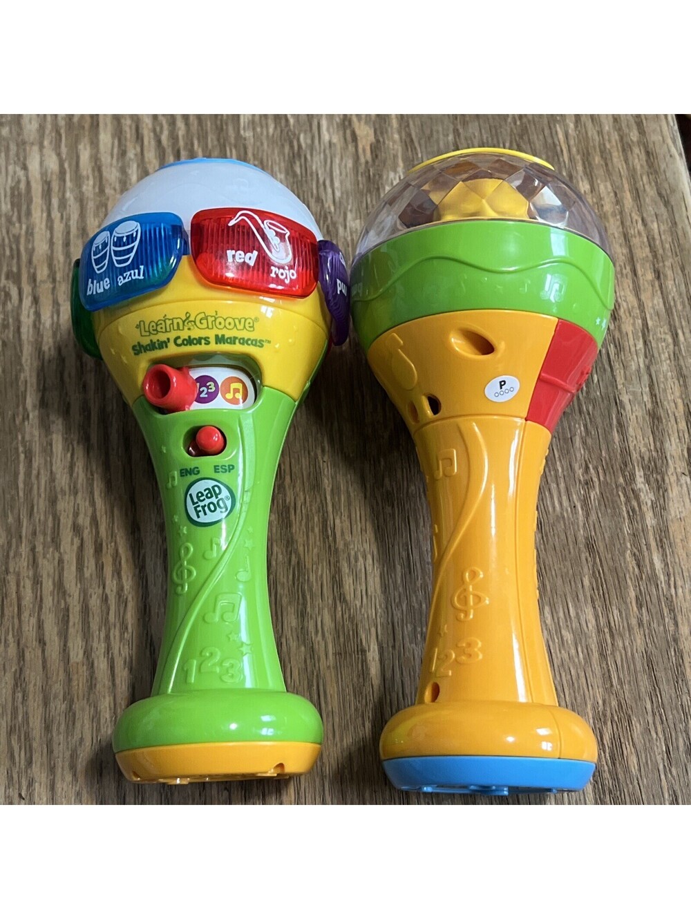 Leap Frog Learn and Groove Shakin Colors Maraca.